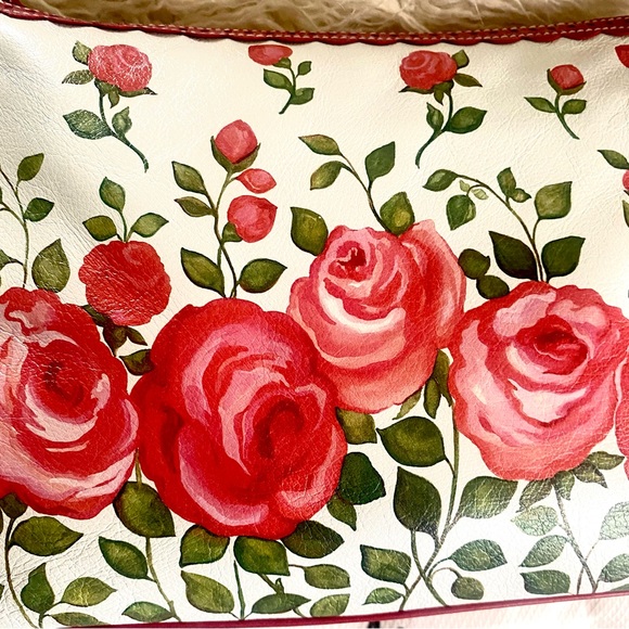 Isabella Fiore 🌹HP🌹 Pedal Pusher Handbag - Picture 11 of 15